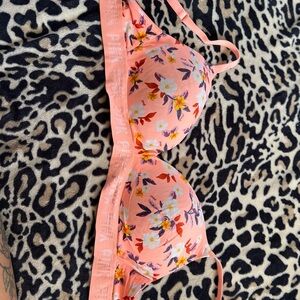 Victoria's Secret PINK Wear Everywhere Wireless push-up Bra 36DD